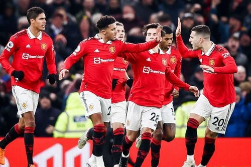 Man United trả giá đắt cho những mâu thuẫn thượng tầng