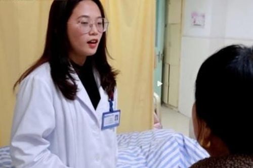 Con gái 30 tuổi vẫn độc thân, mẹ lo lắng đến trầm cảm