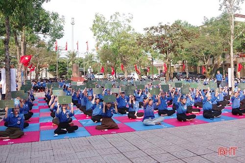 'Mềm hóa' phổ biến pháp luật qua hội thi rung chuông vàng