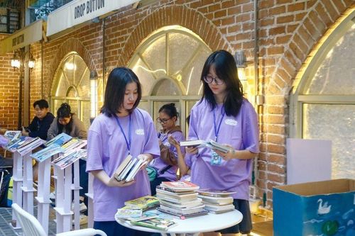 Học sinh Thủ đô Hà Nội lan tỏa thông điệp sâu sắc về sách