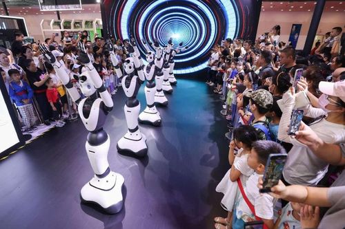 Robot Trung Quốc thống trị thị trường nước ngoài