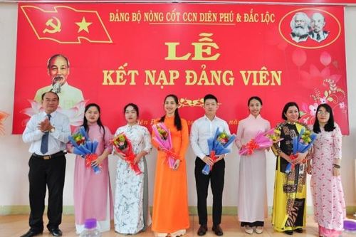 Đảng bộ nòng cốt Cụm Công nghiệp Diên Phú - Đắc Lộc: Kết nạp 6 đảng viên mới