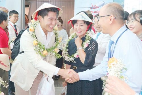Làm cho khách quốc tế 'mê' Huế