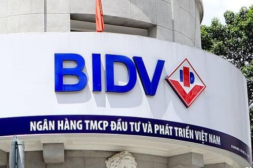 Ngân hàng đua nhau chia cổ tức để tăng vốn