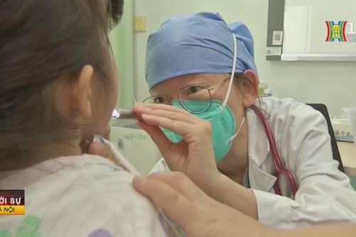 Lo ngại dịch bệnh hô hấp, Trung Quốc tăng phòng khám