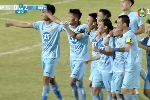 Hà Tĩnh thắng kịch tính, Đồng Tháp, Bình Phước thua đậm