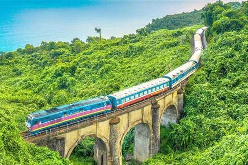 Phát triển du lịch đường sắt: Chỉ là 'kép phụ'