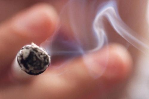 Cảnh báo sau lệnh cấm bán thuốc lá đầu tiên trên thế giới bị hủy bỏ