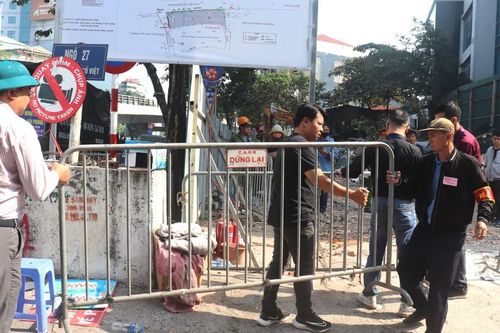 Cưỡng chế thu hồi đất tại đầu ngõ 27 Đại Cồ Việt: Đảm bảo an toàn