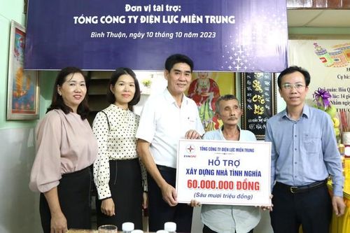 Thêm những ngôi nhà tình nghĩa EVNCPC hỗ trợ đến với hộ nghèo