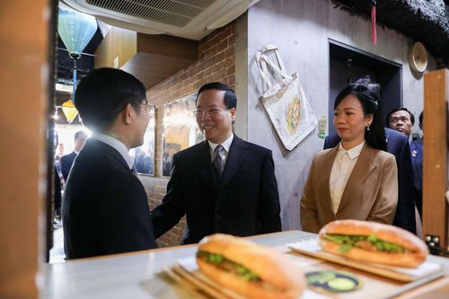 Chủ tịch nước Võ Văn Thưởng thăm mô hình khởi nghiệp của người Việt Nam tại Nhật Bản