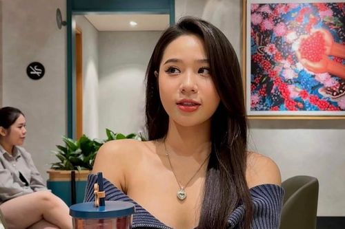Nữ MC thể thao VTV khoe 'khuôn trăng đầy đặn' gây chú ý