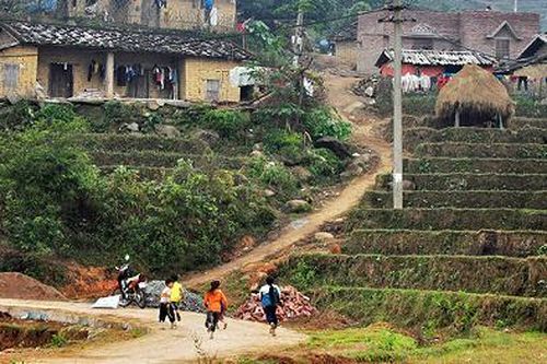 Chính sách hỗ trợ học sinh và trường phổ thông ở xã, thôn đặc biệt khó khăn