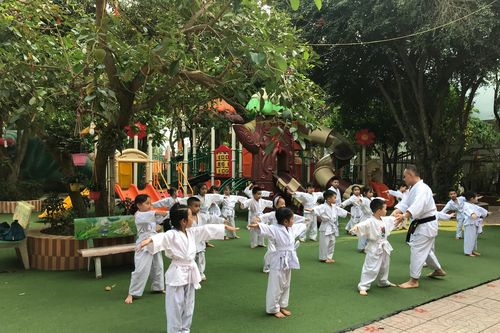 Nghệ An nâng cao năng lực đội ngũ cán bộ quản lý và giáo viên mầm non