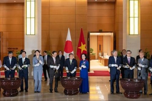Việt Nam-Nhật Bản: Trao truyền mối thâm tình cho các thế hệ sau