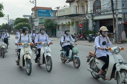 Kiến nghị người đi xe máy dưới 50 phân khối phải có bằng lái: Cần đánh giá sự cần thiết