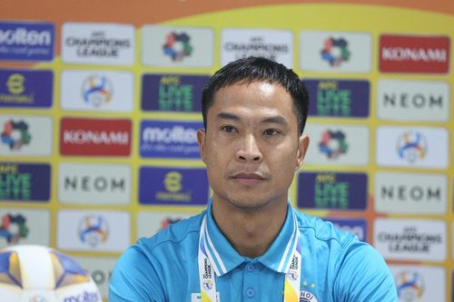 HLV Hà Nội tuyên bố lấy điểm trước Pohang Steelers