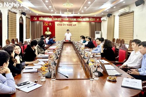 Kiểm điểm tập thể, cá nhân lãnh đạo, quản lý Văn phòng Tỉnh ủy