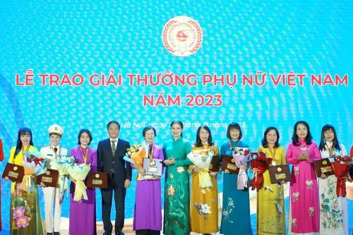 Thành công của Phụ nữ Việt Nam là nguồn cổ vũ, truyền cảm hứng to lớn