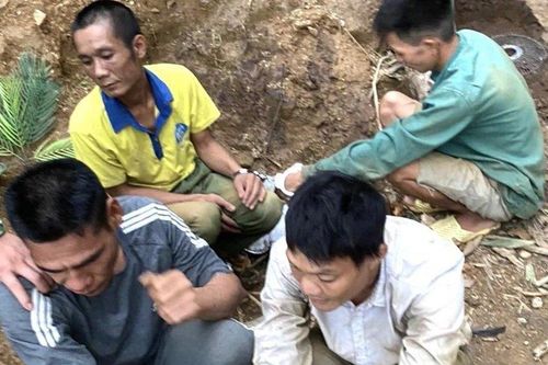 Bắt nhóm đối tượng sử dụng vật liệu nổ, khai thác vàng trái phép