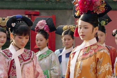 Trong thời cổ đại, tại sao lấy vợ lại dùng từ 'cưới', còn tiểu thiếp lại dùng từ 'nạp'?