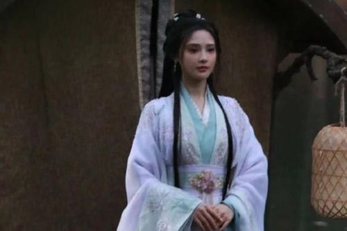Nàng thơ Đông Cung tái xuất quá đẹp sau loạt tạo hình 'dìm nhan sắc', lu mờ cả nữ chính nhờ công lao 1 người?