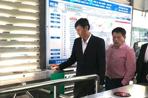 Hà Nội thí điểm thẻ vé điện tử liên thông trên 24 tuyến bus