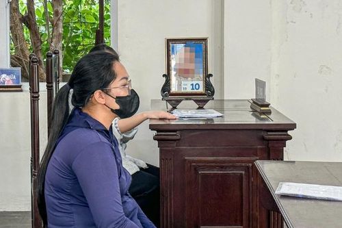 Xét xử bảo mẫu để trẻ 7 tháng tuổi sặc sữa tử vong