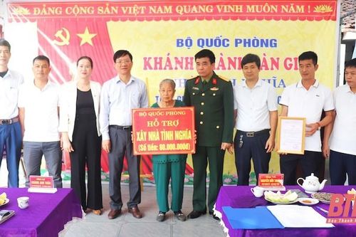Bộ CHQS tỉnh bàn giao nhà tình nghĩa tại huyện Hậu Lộc