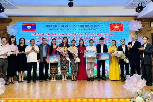 Gặp mặt, giao lưu với các lưu học sinh Lào tại Thanh Hóa