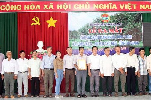 Ra mắt 'Câu lạc bộ Doanh nhân nông thôn' đầu tiên ở An Giang