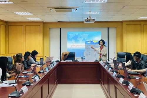 Bồi dưỡng kỹ năng đọc và dẫn lời bình trong phát thanh, truyền hình cho phóng viên, biên tập viên