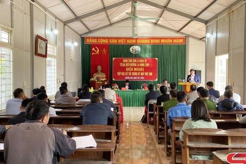 Tổ đại biểu HĐND tỉnh tiếp xúc cử tri xã Chiềng Hoa