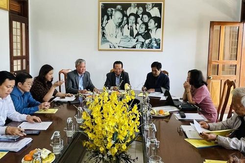Kiểm tra công tác khuyến học - khuyến tài tại tỉnh Kon Tum