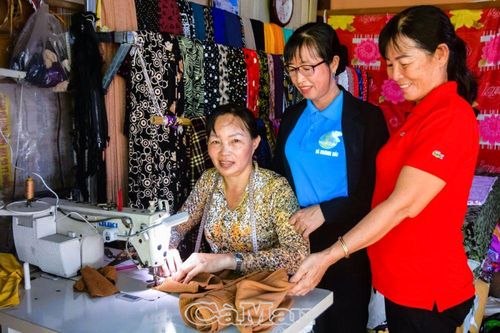 Ðồng hành giúp phụ nữ vươn lên
