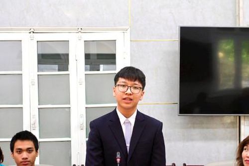 Gặp mặt đội tuyển học sinh Hà Nội dự thi Olympic khoa học trẻ quốc tế