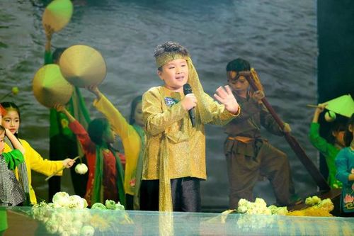 Cậu bé gốc Hà thành giành Quán quân MC nhí toàn quốc 2023