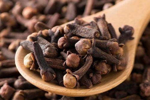 5 chất làm thơm miệng tự nhiên giúp loại bỏ mùi hôi miệng