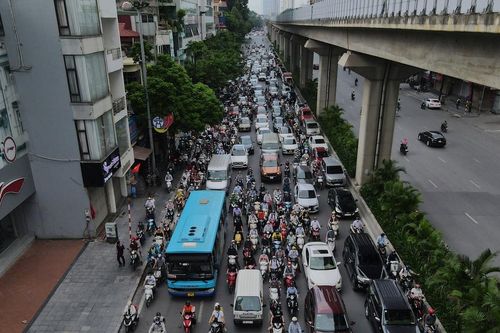 Hà Nội: Thu phí vào nội đô từ năm 2027 liệu có nóng vội?