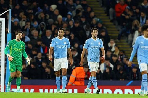 Hậu vệ Man City bị chỉ trích phòng ngự như 'cầu thủ nghiệp dư' với sai lầm sơ đẳng