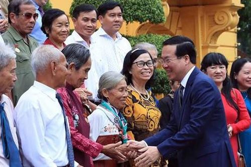 Dành hơn 449 tỷ đồng tặng quà người có công dịp Tết Giáp Thìn 2024