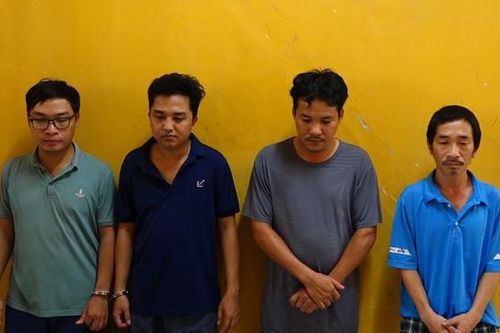 Công an TPHCM triệt phá nhóm đối tượng làm bằng thạc sĩ, căn cước giả