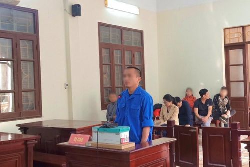 Dùng hung khí giải quyết món nợ 3 triệu đồng