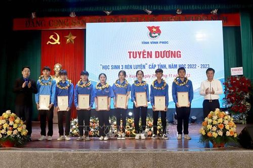 Vĩnh Phúc tuyên dương 'Học sinh 3 tốt', 'Học sinh 3 rèn luyện'