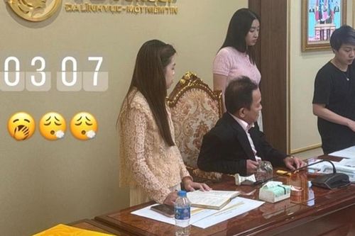 Hoa hậu Đỗ Mỹ Linh phụ giúp nhà chồng đến hơn 3 giờ sáng
