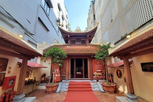 Phố nghề hòa nhịp với nghệ thuật đương đại