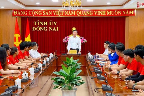 Bí thư Tỉnh ủy Nguyễn Hồng Lĩnh gặp gỡ, động viên nhóm Biên Hòa xanh