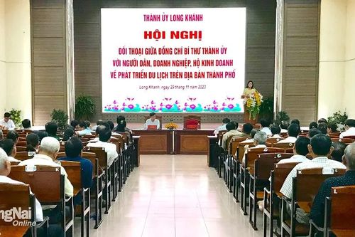 Lãnh đạo TP.Long Khánh đối thoại với người dân, doanh nghiệp về phát triển du lịch