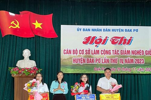 Đak Pơ: 64 thí sinh thi cán bộ cơ sở làm công tác giảm nghèo giỏi