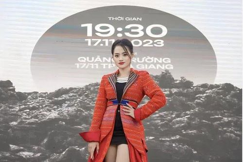 Thạc sĩ Phương Anh Đinh đạo diễn thành công Fashion show đầu tiên tại TP Hà Giang